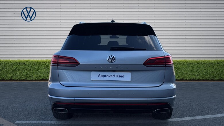 Volkswagen Touareg 3.0 V6 TDI 4Motion R-Line Tech 5dr Tip Auto Diesel Estate